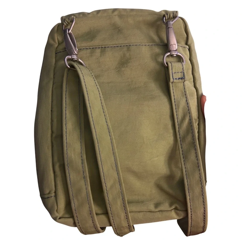 Baggallini Olive Green Nylon Crossbody Travel Bag Organizer Purse